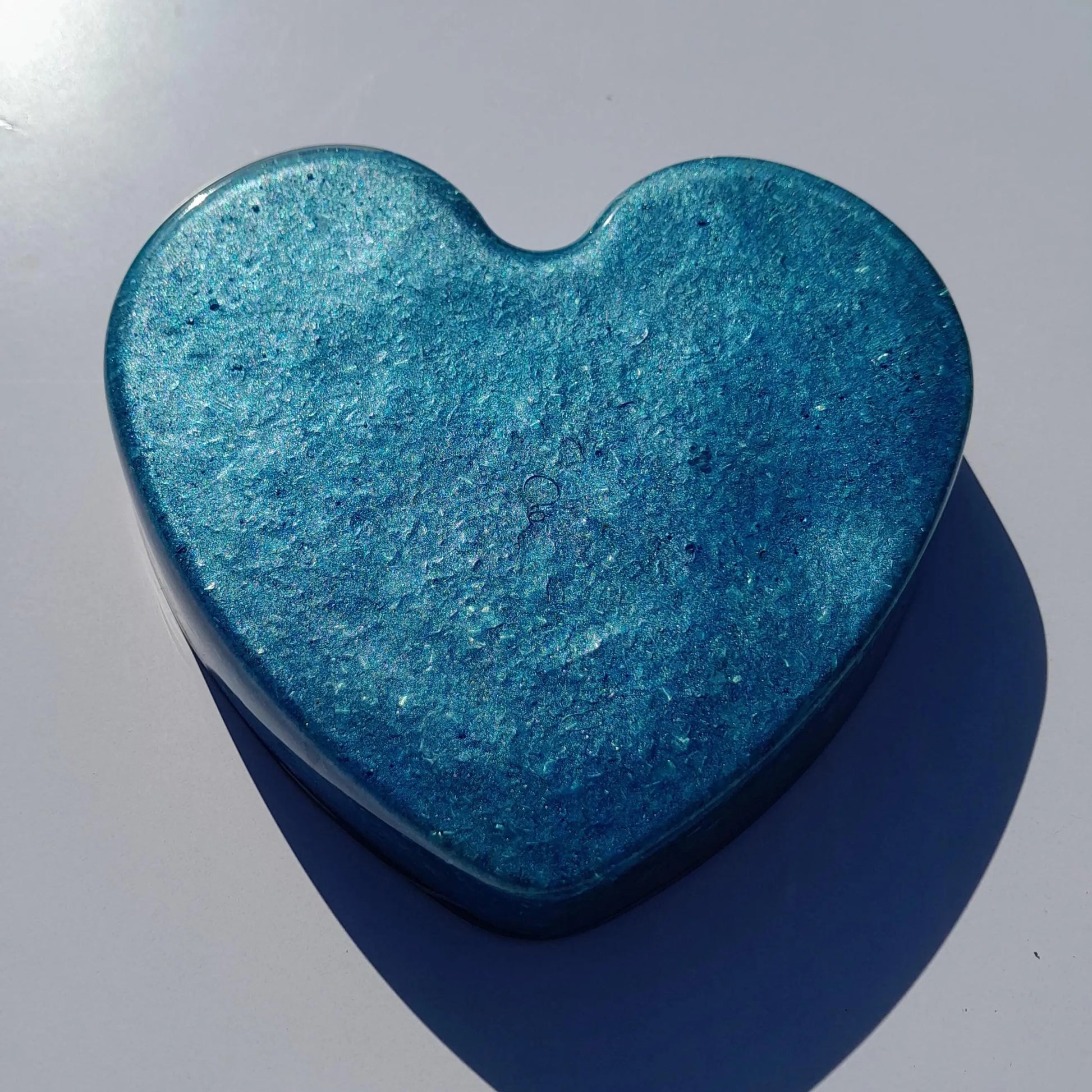 Corazón Orgonita Azul Cielo con Pigmentos de Mica- Protector 5G- Armonizador de Energía