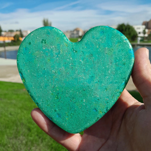 Corazón Orgonita Verde con Pigmentos de Mica- Protector 5G- Armonizador de Energía