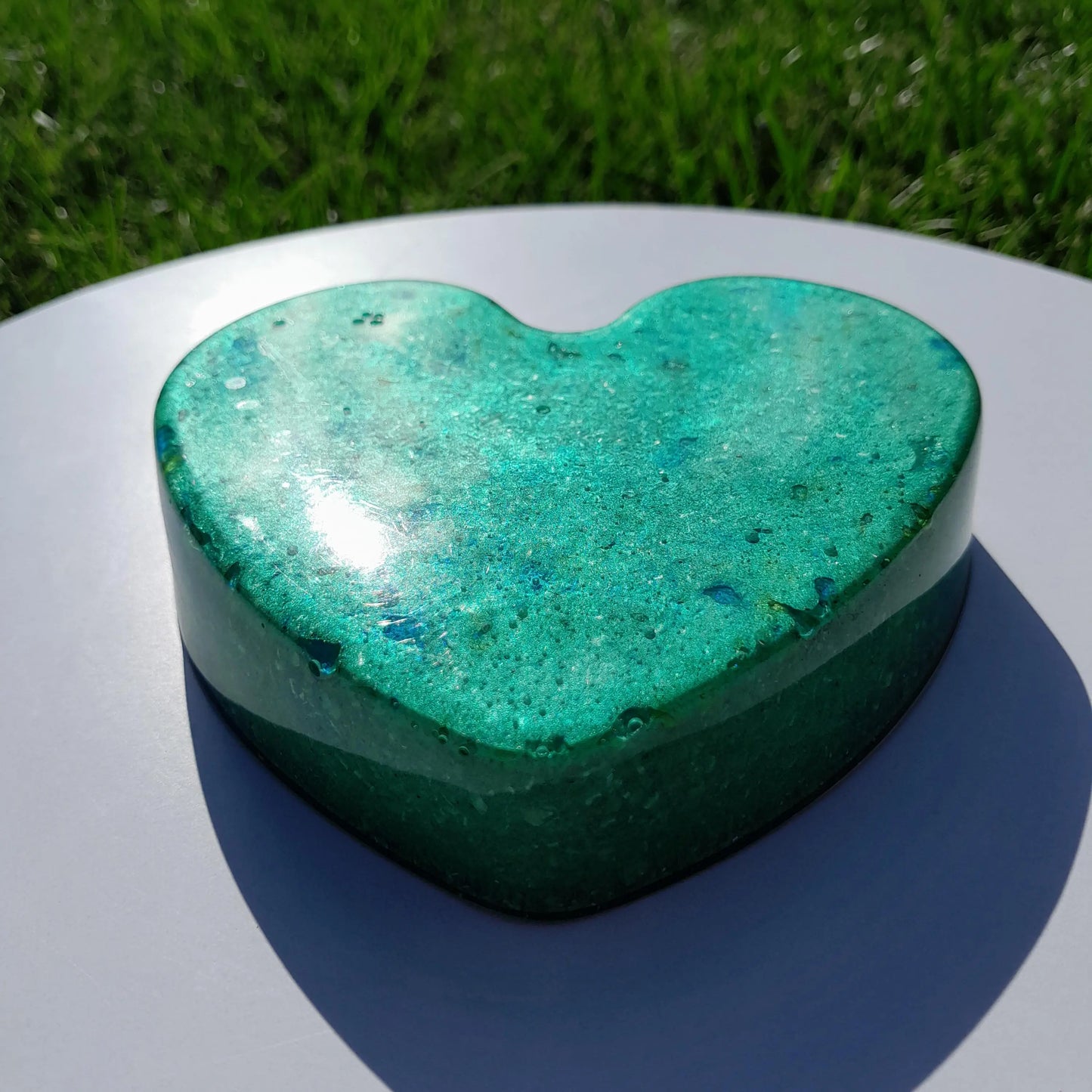 Corazón Orgonita Verde con Pigmentos de Mica- Protector 5G- Armonizador de Energía