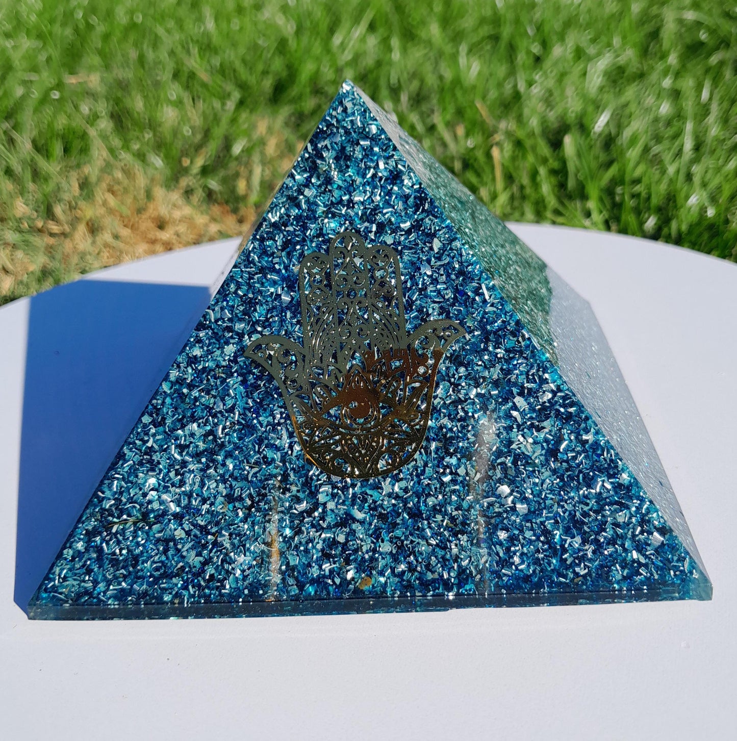 Pirámide Orgonita Mano de Fátima Azul - 140mm de Base- Orgone Pyramid8