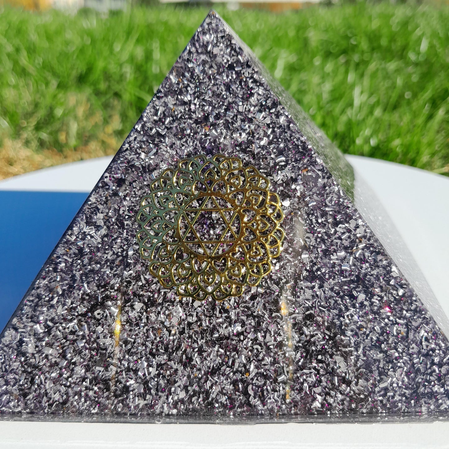 Pirámide Orgonita Estrella de 6 Puntas Violeta- 120mm de Base- Orgone Pyramid