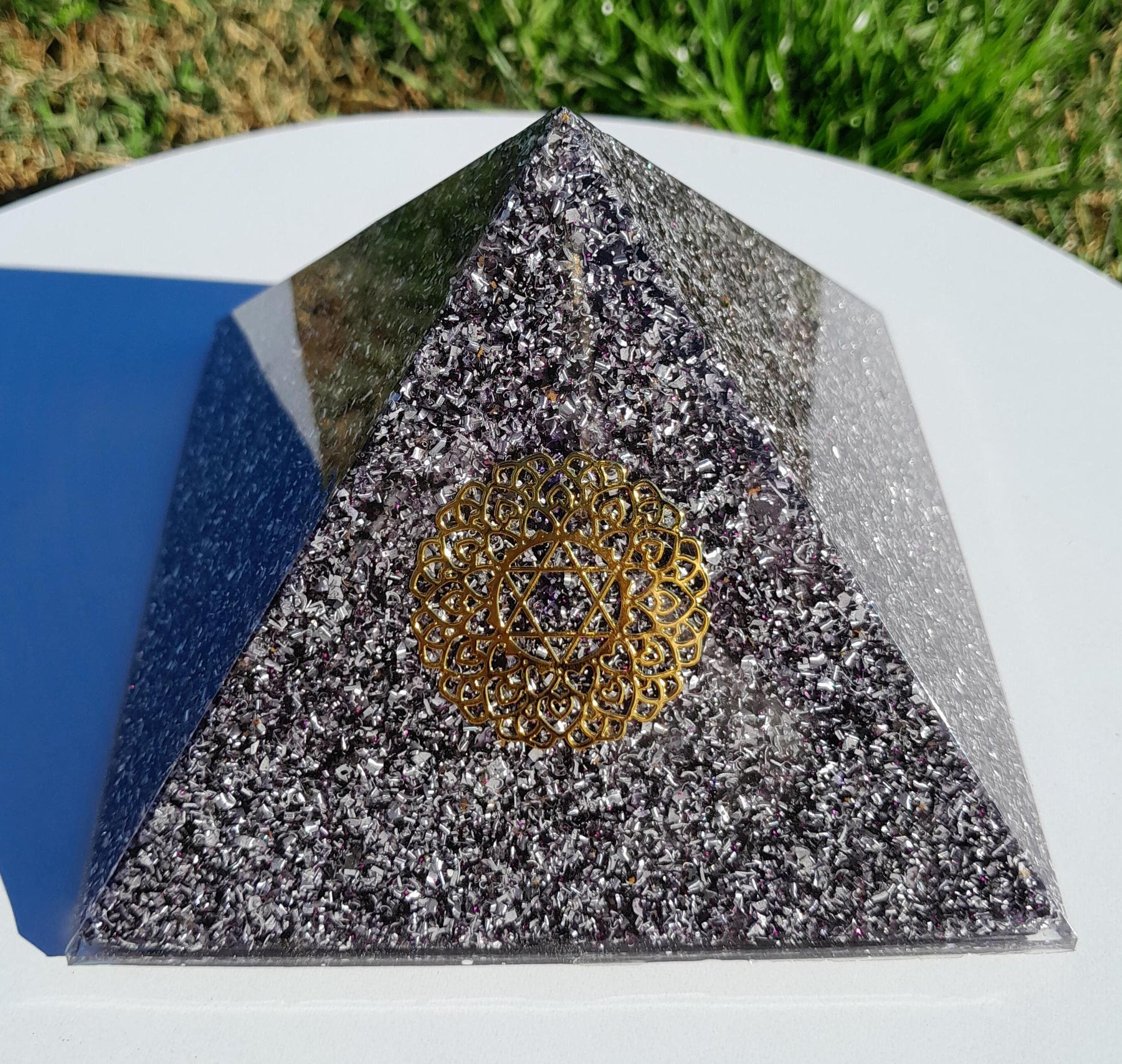 Pirámide Orgonita Estrella de 6 Puntas Violeta- 120mm de Base- Orgone Pyramid