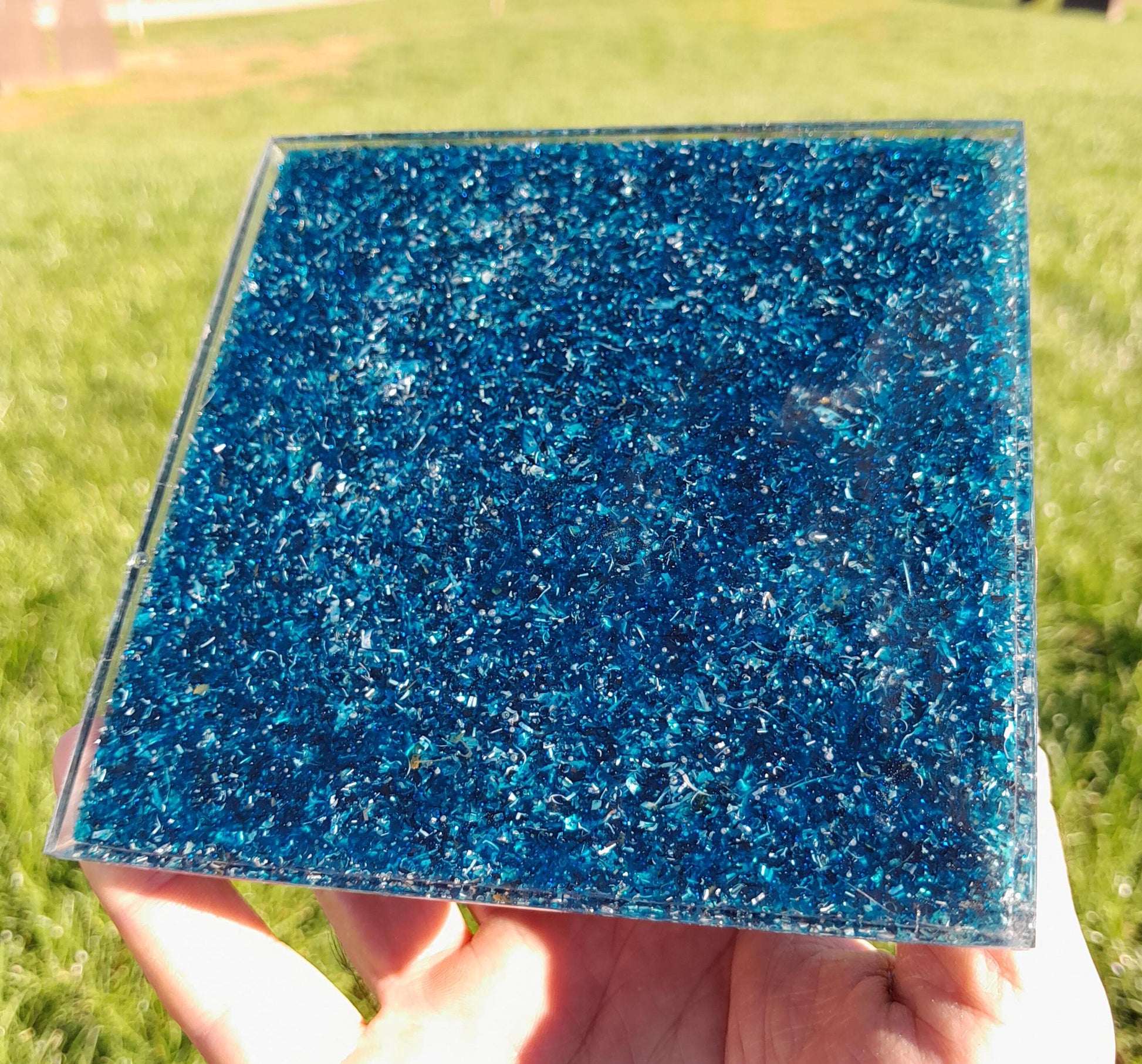 Pirámide Orgonita Mano de Fátima Azul - 140mm de Base- Orgone Pyramid7