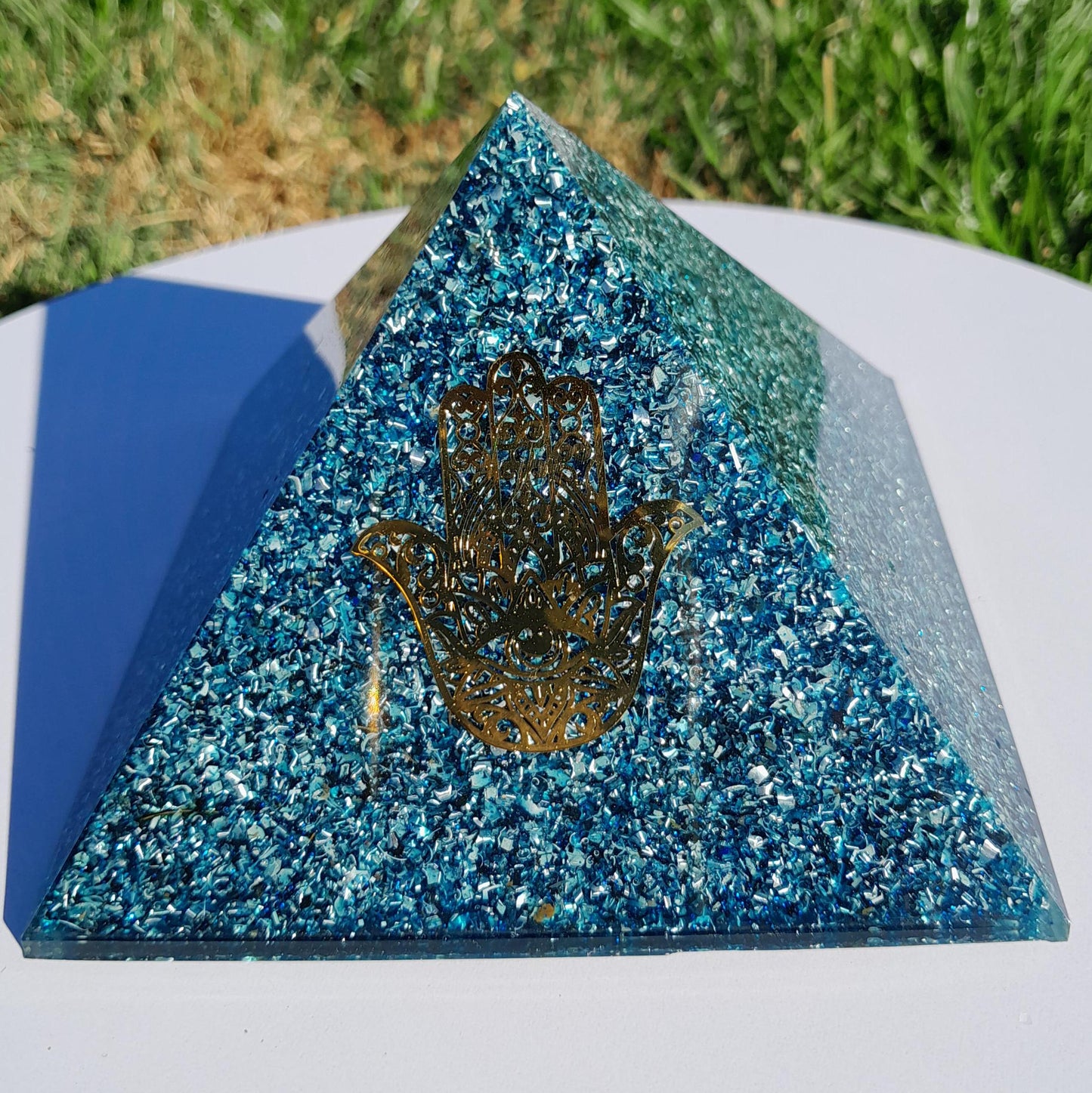 Pirámide Orgonita Mano de Fátima Azul - 140mm de Base- Orgone Pyramid9