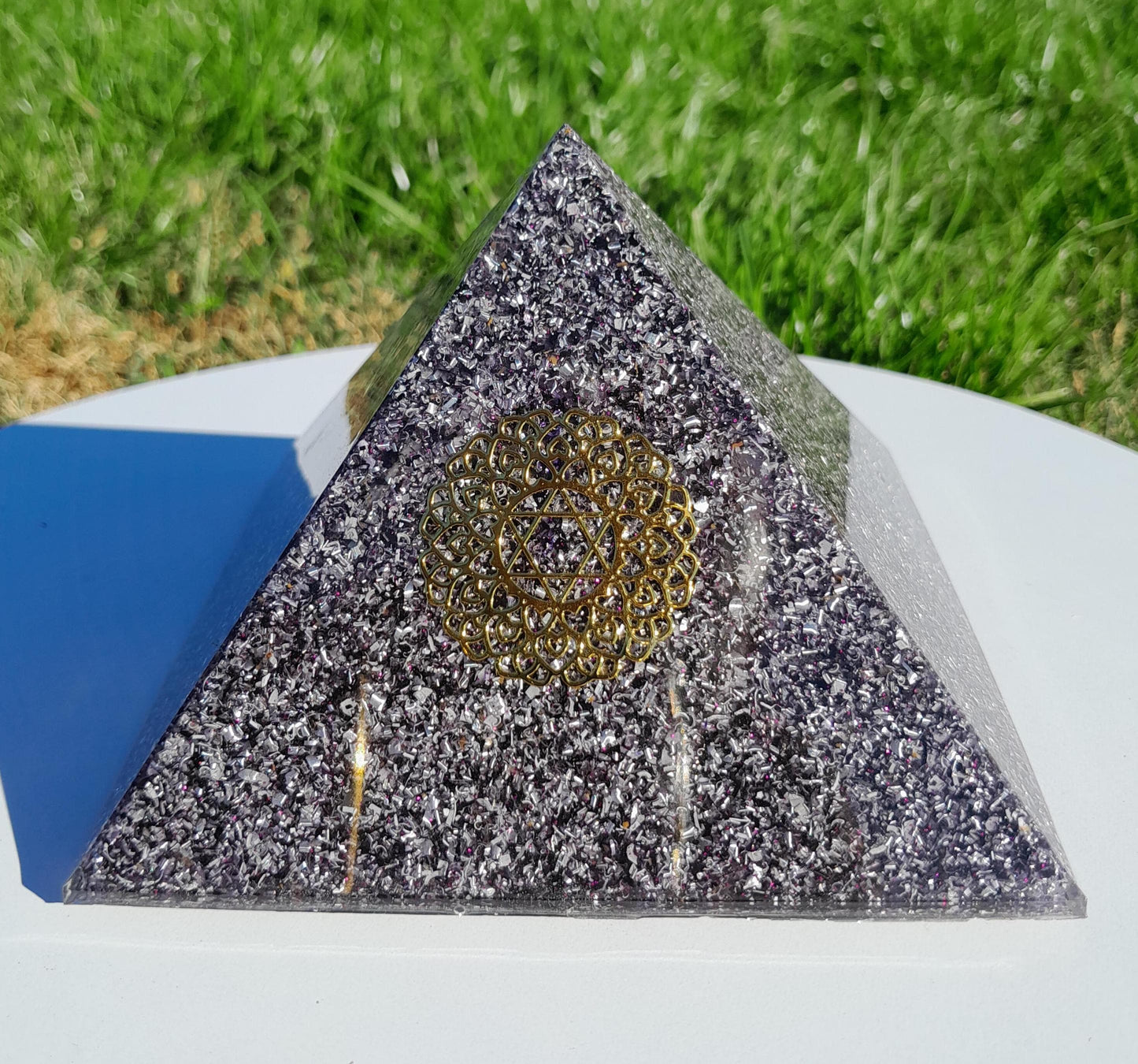 Pirámide Orgonita Estrella de 6 Puntas Violeta- 120mm de Base- Orgone Pyramid