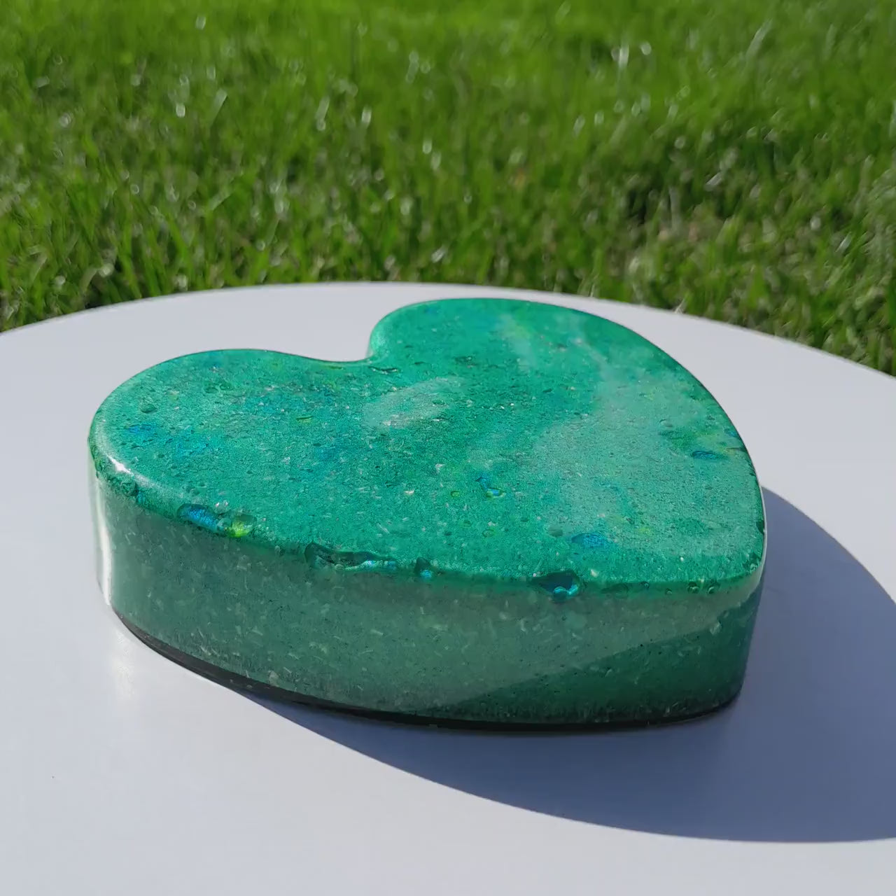 Corazón Orgonita Verde con Pigmentos de Mica- Protector 5G- Armonizador de Energía