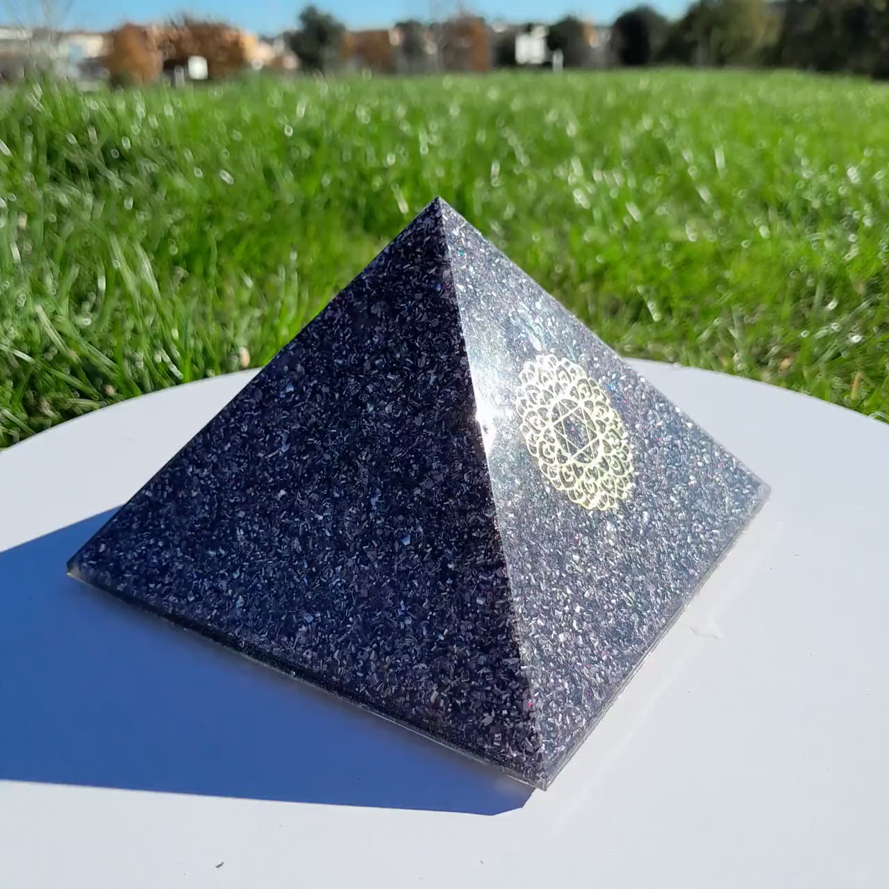 Pirámide Orgonita Estrella de 6 Puntas Violeta- 120mm de Base- Orgone Pyramid