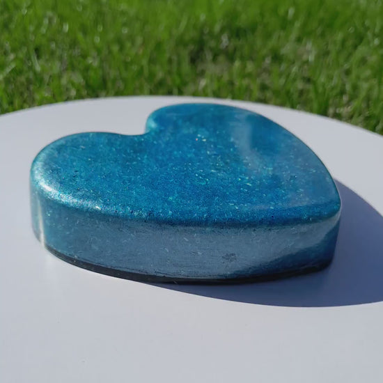 Corazón Orgonita Azul Cielo con Pigmentos de Mica- Protector 5G- Armonizador de Energía